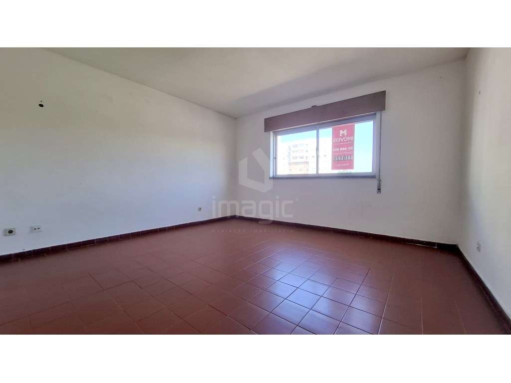 Apartamento T3 Usado em Casal de Cambra - Grande imagem: 2/12
