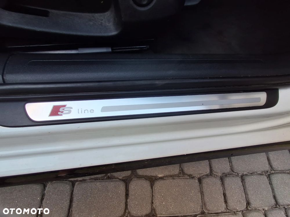 Audi A4 Limousine 2.0 TDI DPF clean diesel quattro S line Sportpaket - 22