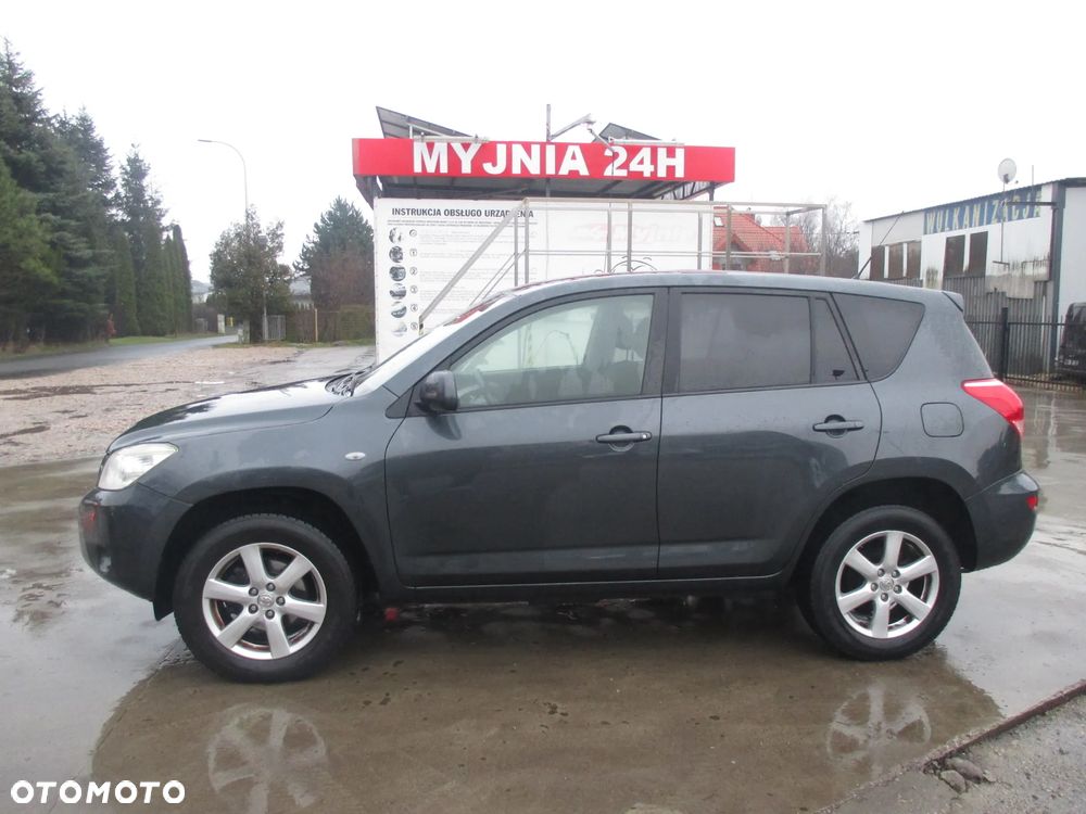 Toyota RAV4 2.0 VVT-i Sol - 2