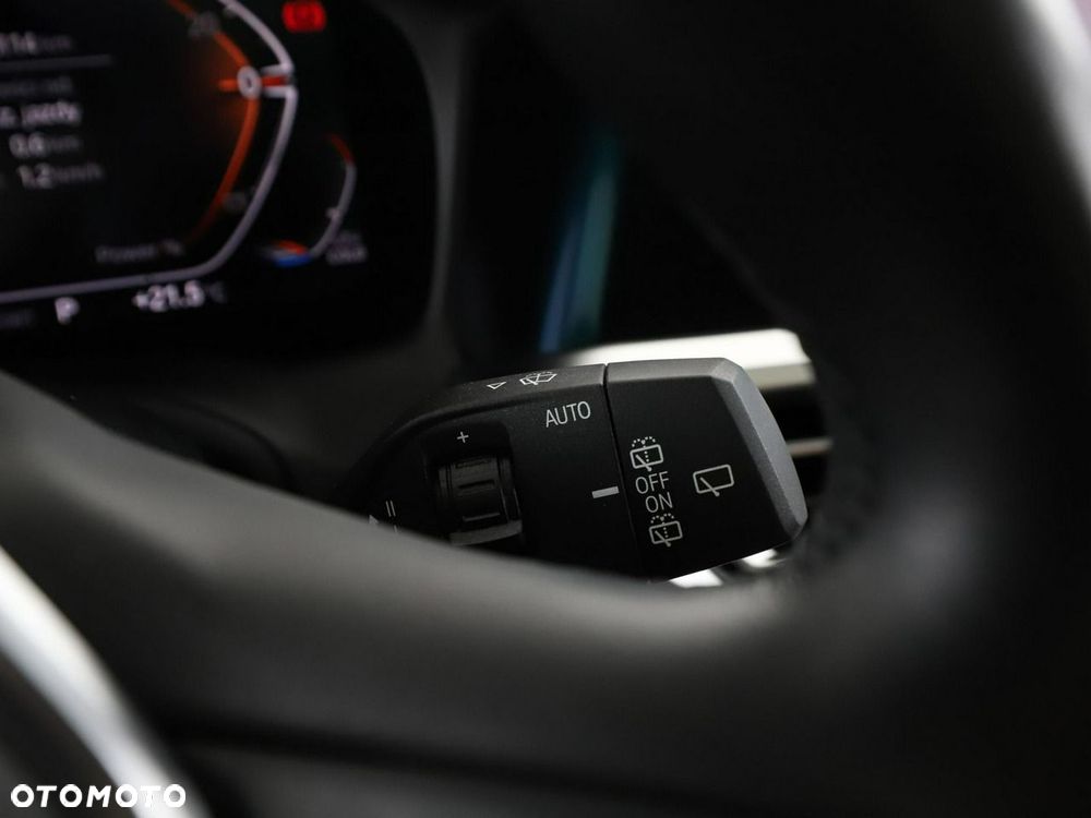 BMW Seria 3 320d xDrive MHEV Luxury Line - 35