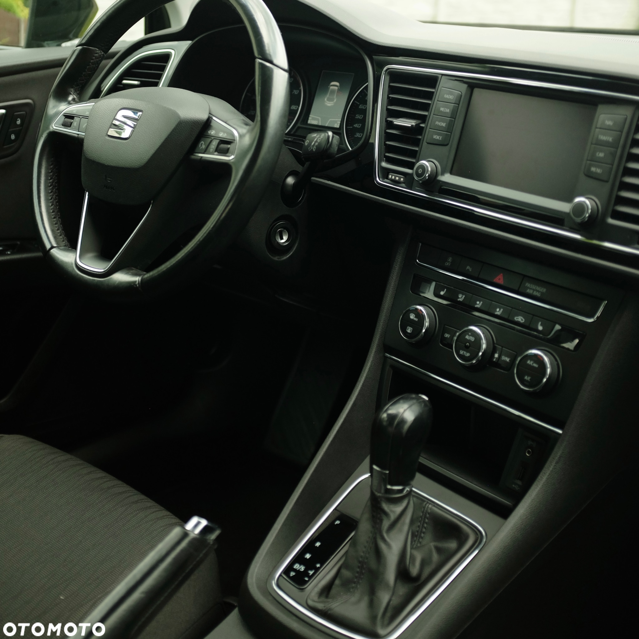 Seat Leon 1.2 TSI Style S&S DSG - 10