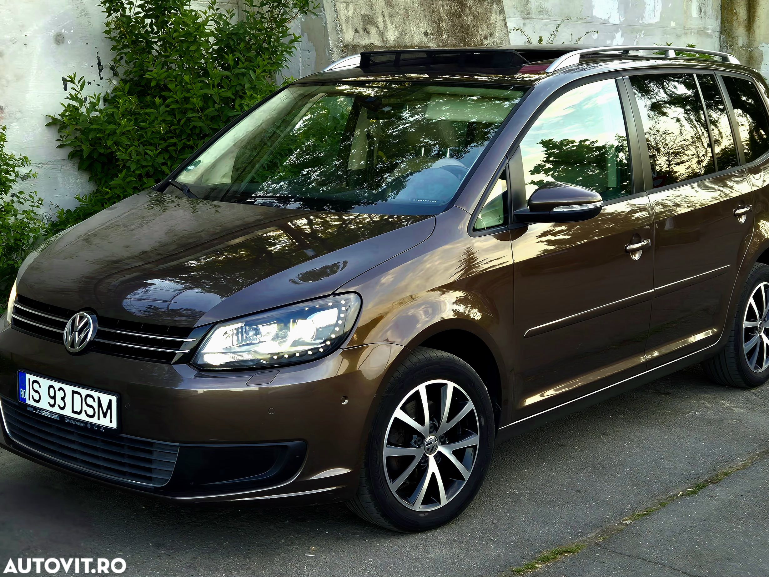 Volkswagen Touran 1.6 TDI BlueMotion Technology Comfortline - 1