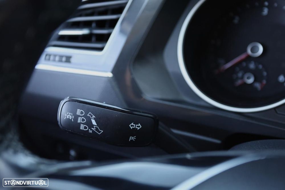 VW Tiguan 1.6 TDI Confortline - 14