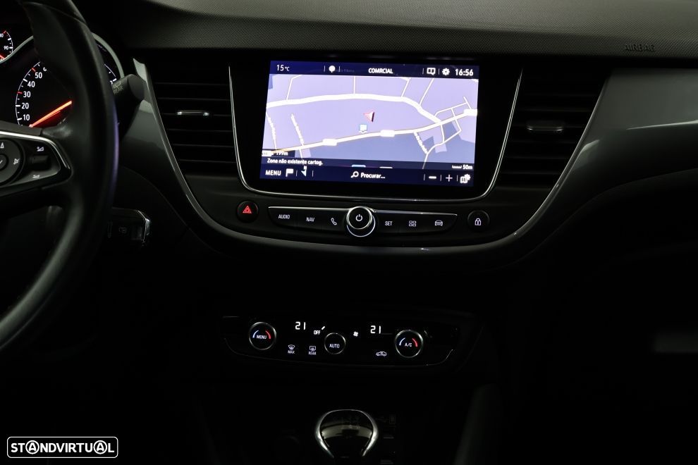 Opel Crossland X 1.2 T Innovation - 18