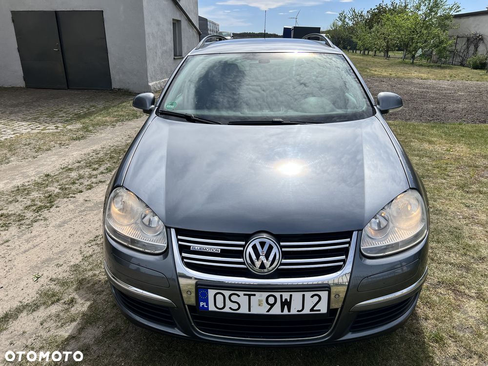 Volkswagen Golf - 5