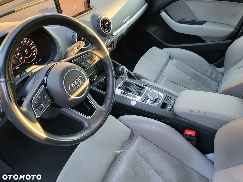 Audi A3 Limousine 35 TFSI Sport S tronic - 33