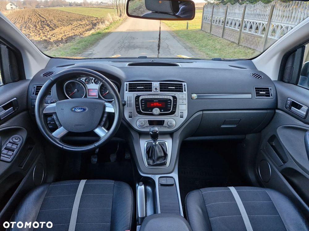 Ford Kuga 2.0 TDCi 4x4 Titanium - 13