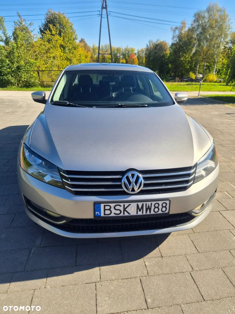Volkswagen Passat - 4