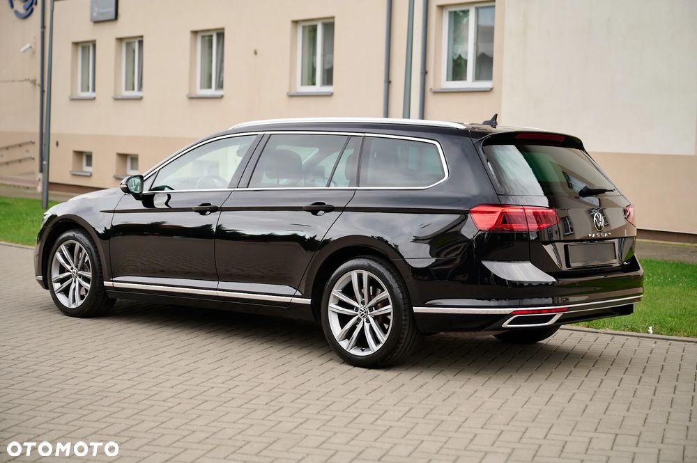 Volkswagen Passat 2.0 TDI 4Mot Elegance DSG - 10