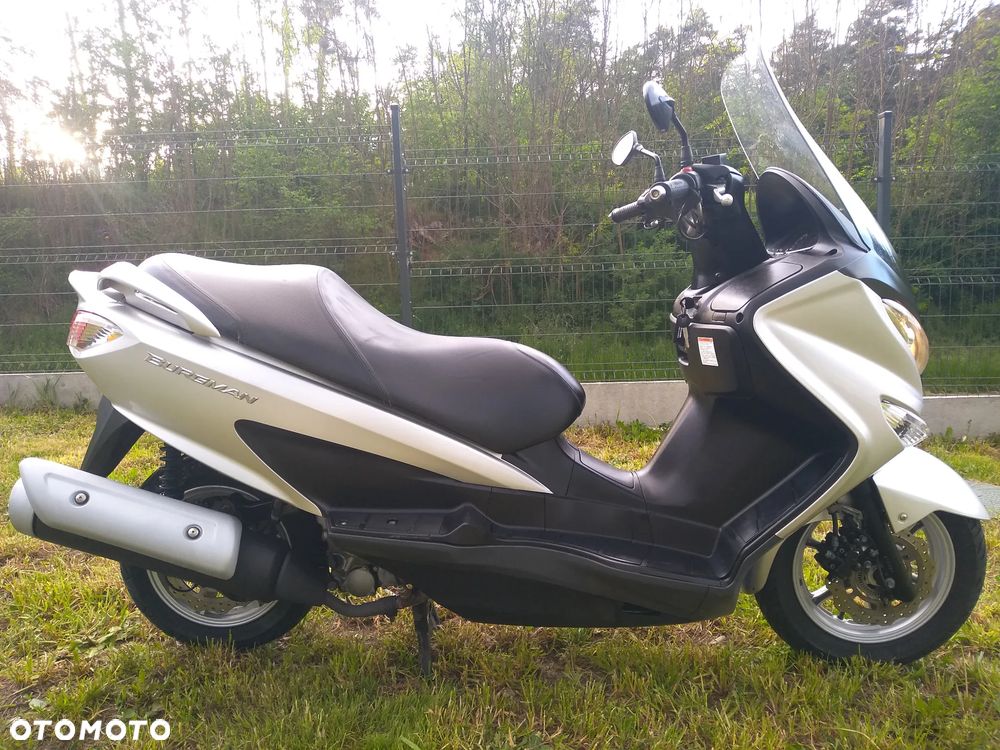Suzuki Burgman - 9