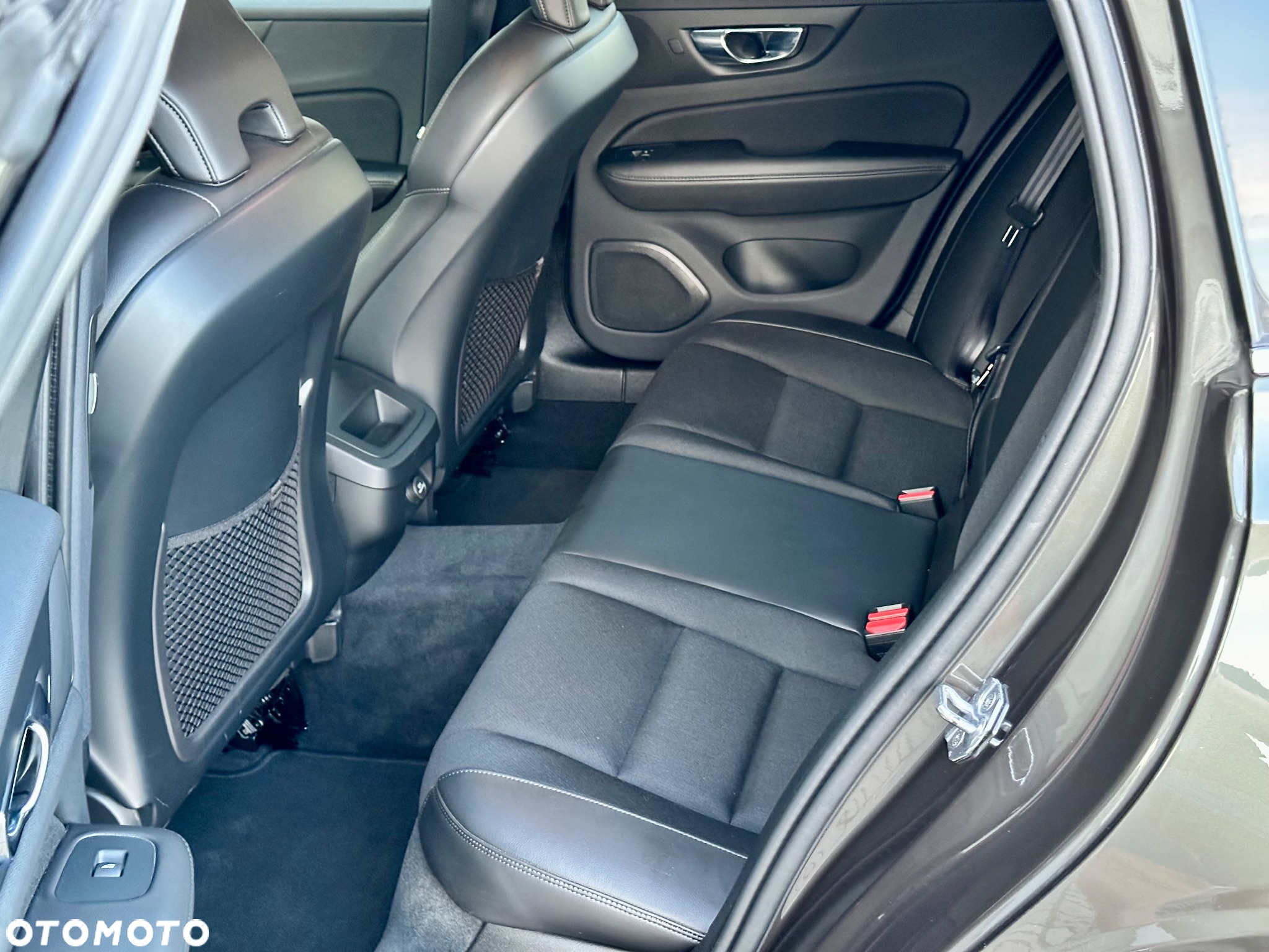 Volvo V60 D4 Geartronic Momentum Pro - 16