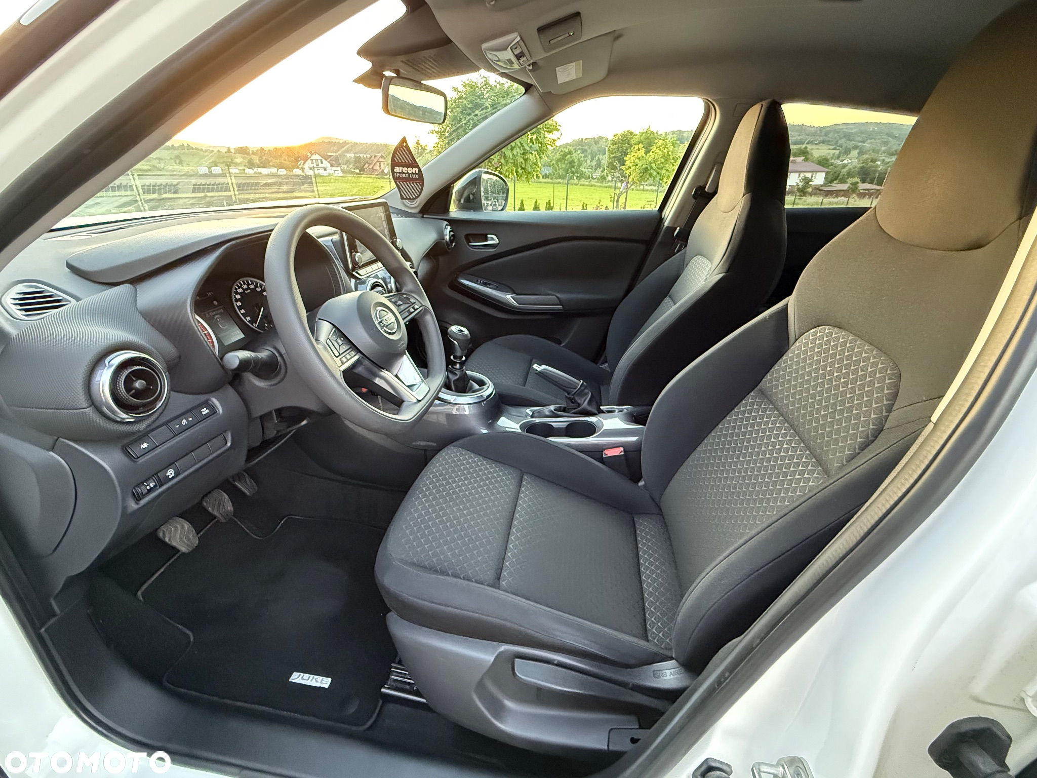 Nissan Juke 1.0 DIG-T Acenta - 14