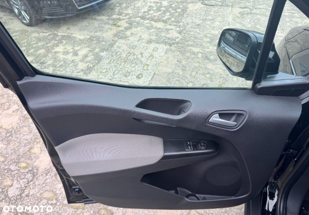 Ford Tourneo Courier - 16