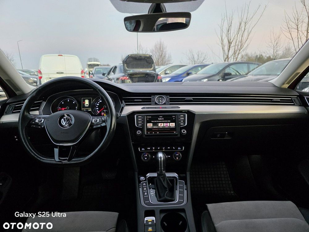 Volkswagen Passat - 34