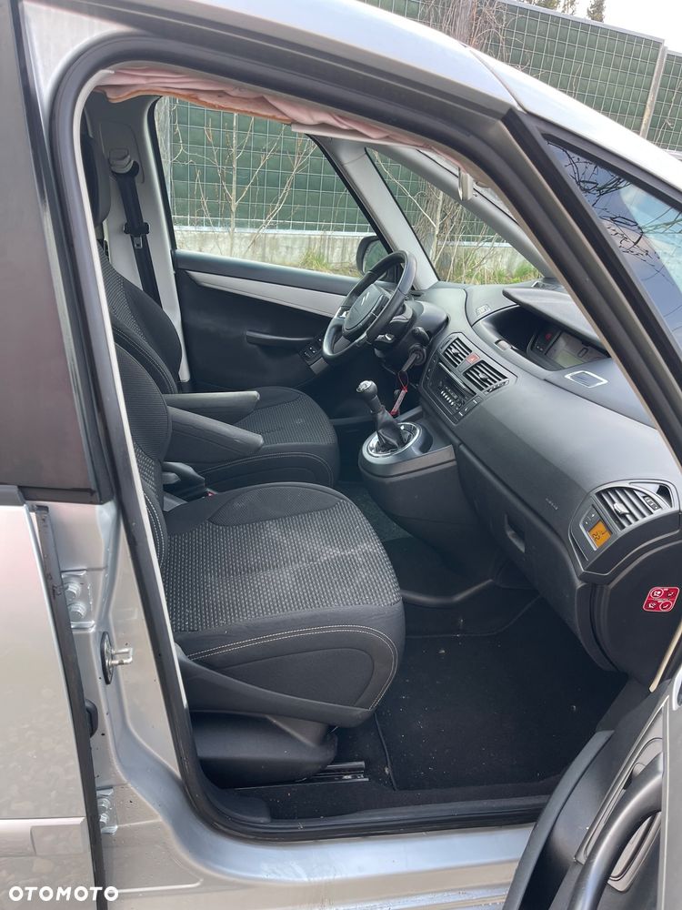 Citroën C4 Picasso - 9