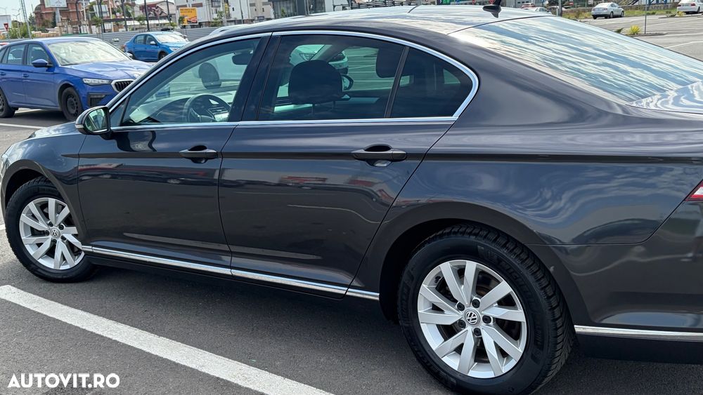 Volkswagen Passat - 10