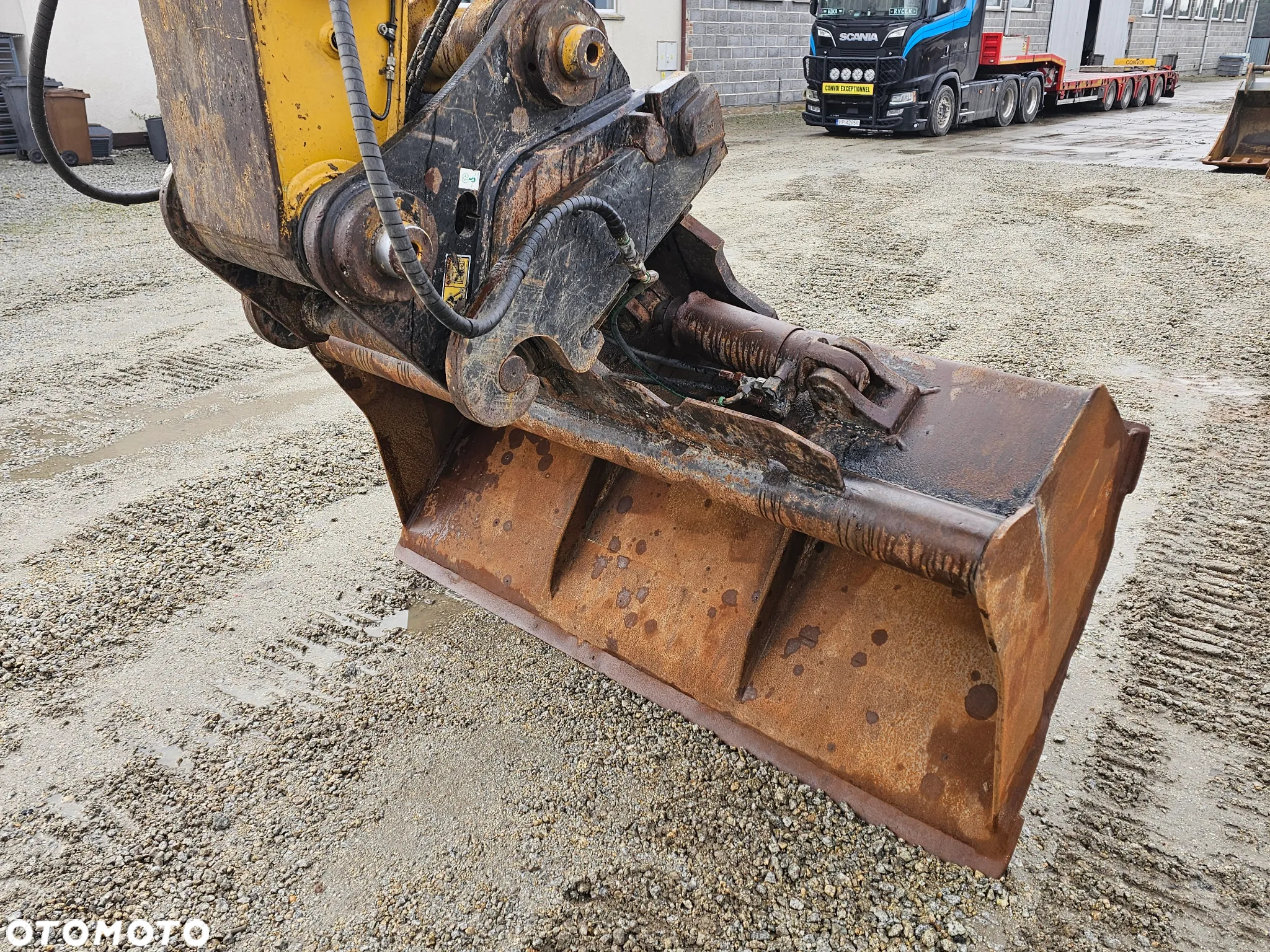 Caterpillar 320 FL, 2017 ROK, 8500 MTH - 10