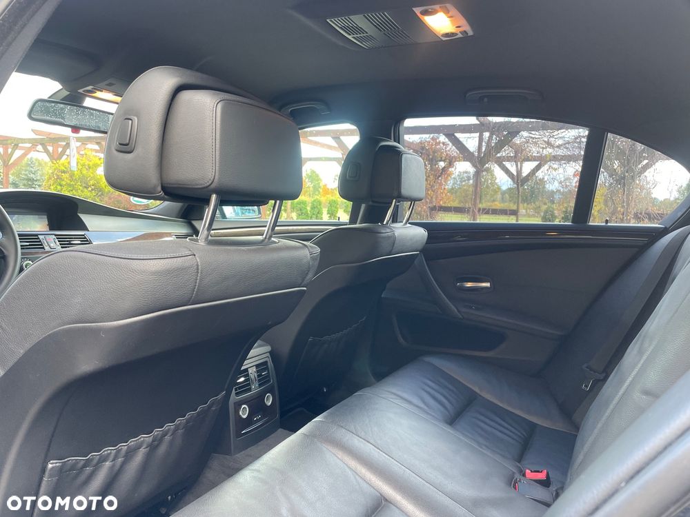 BMW Seria 5 - 29