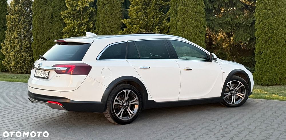 Opel Insignia - 17