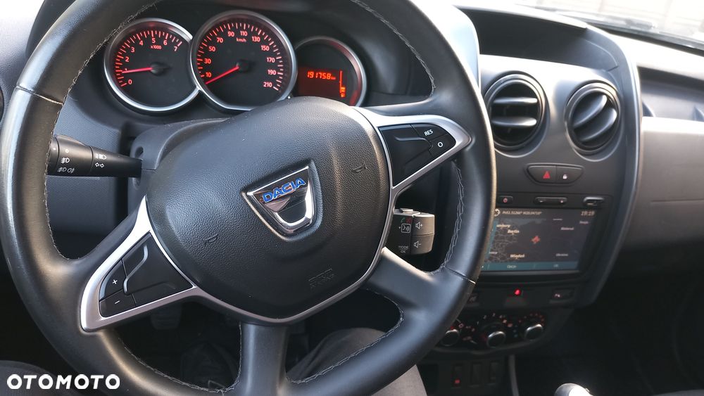 Dacia Duster 1.6 SCe Prestige - 8