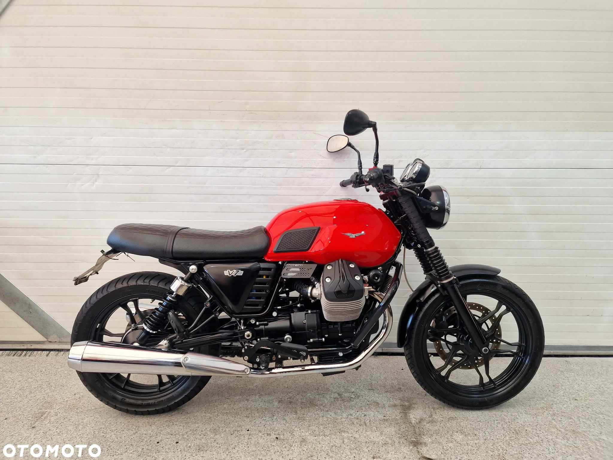 Moto Guzzi V7 - 3