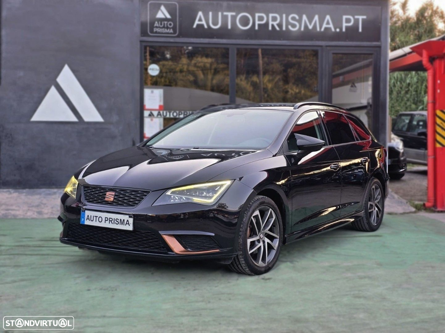 SEAT Leon ST 1.6 TDI S&S DSG Style - 2