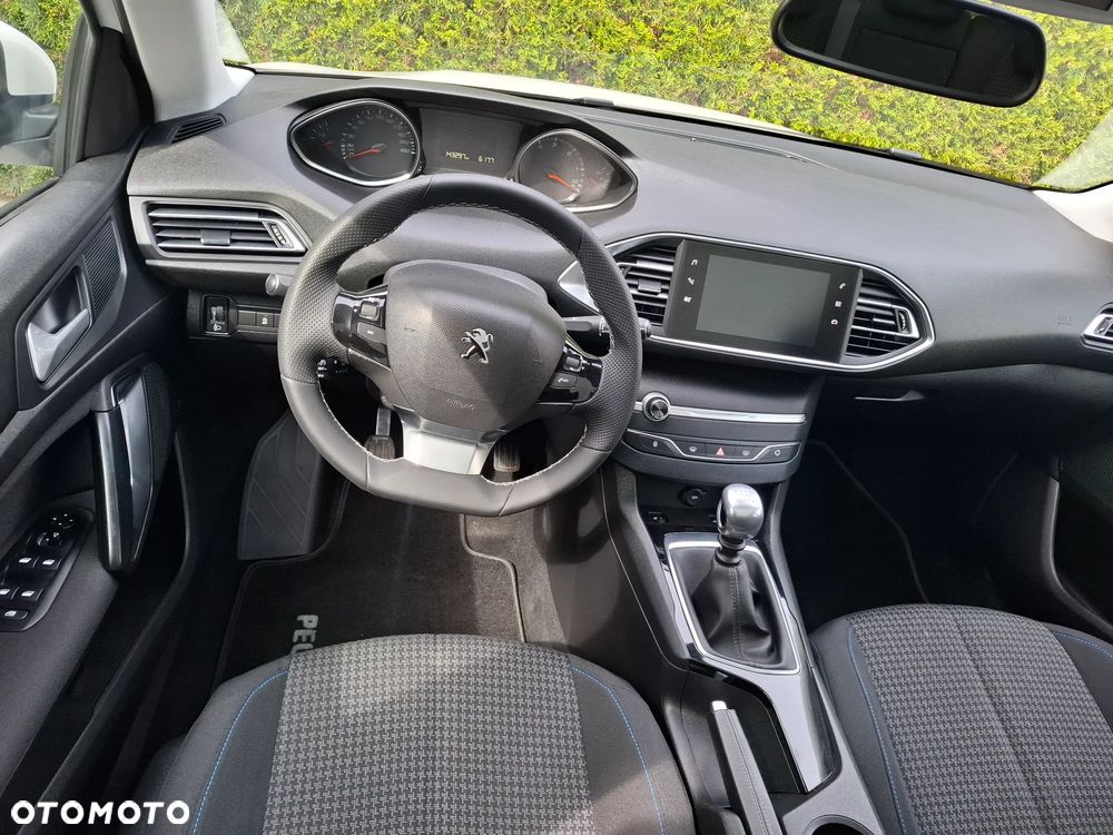 Peugeot 308 - 17