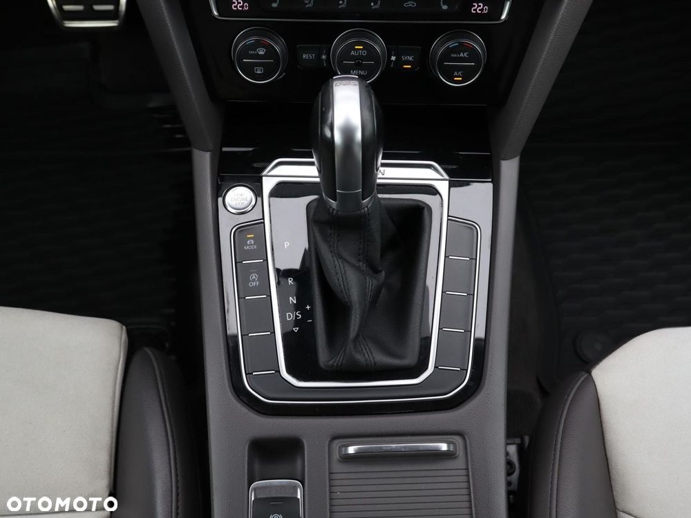 Volkswagen Arteon 2.0 TDI 4Motion SCR Elegance DSG - 16