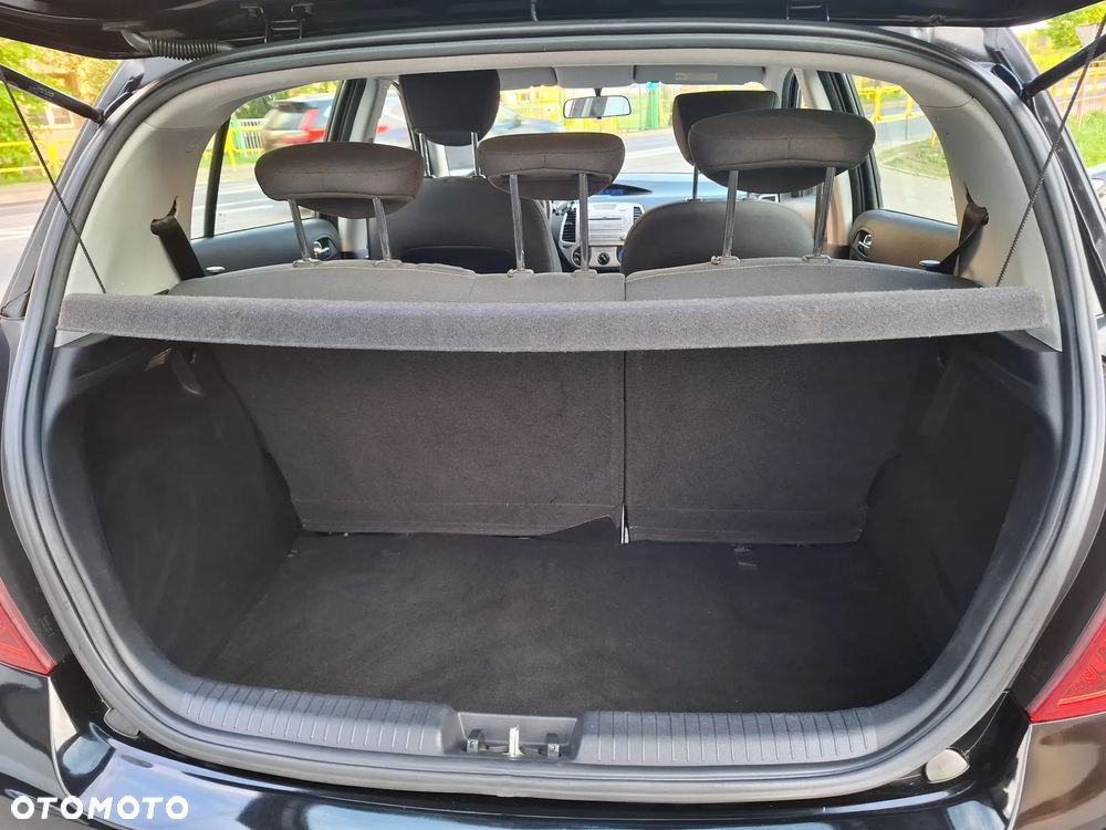 Hyundai i20 1.2 Edition 20 - 8