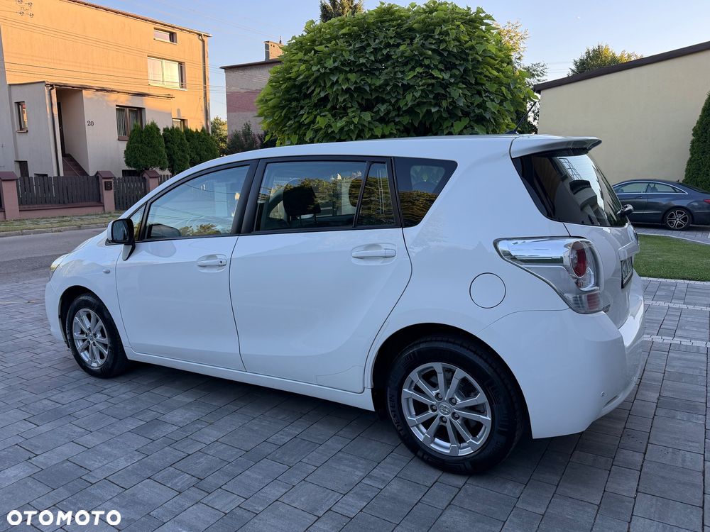Toyota Verso - 7