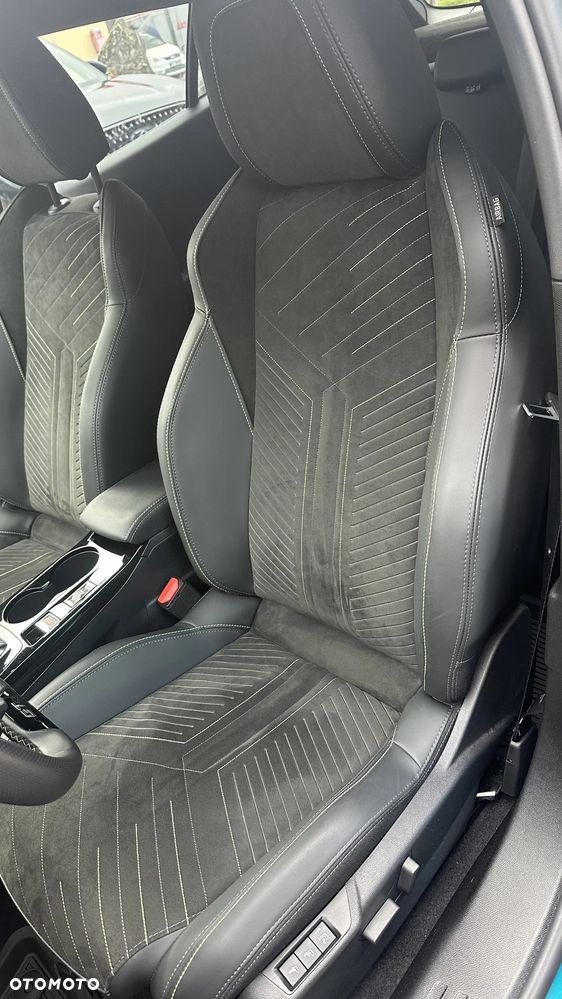 Peugeot 2008 PureTech mHEV GT Exclusive e-DCS6 - 11