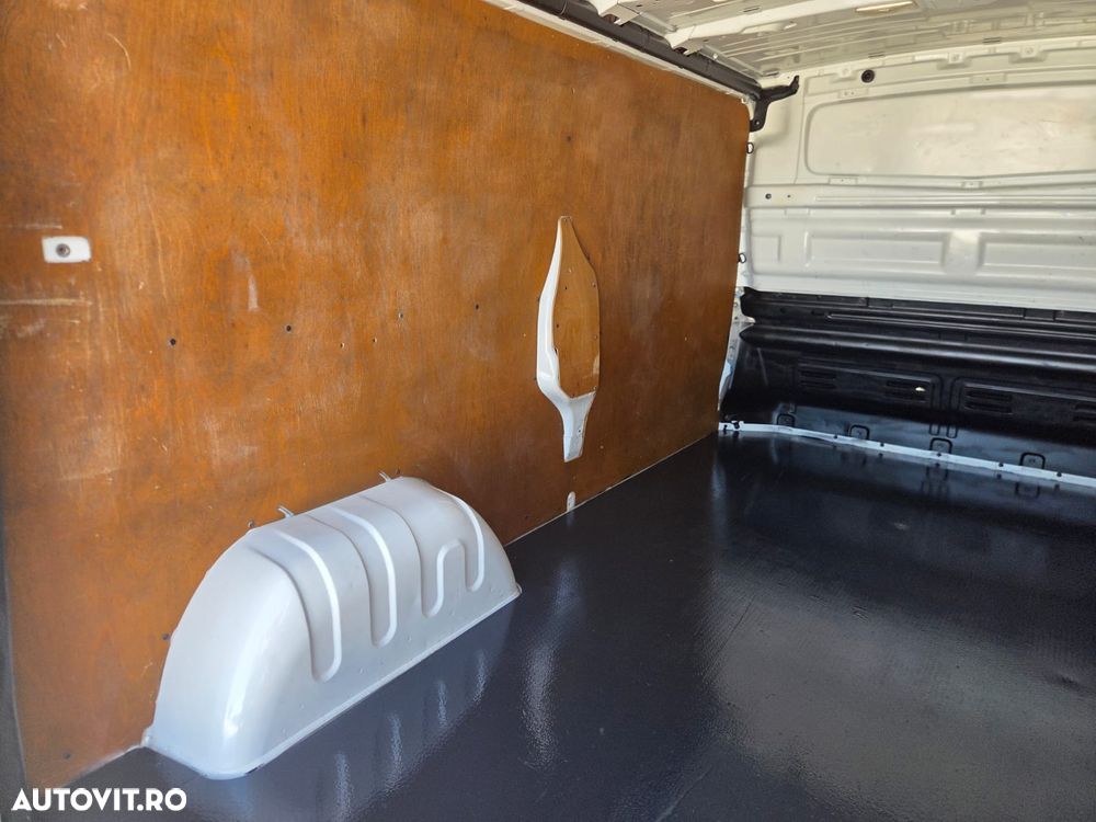 Opel Vivaro L2H1 - 13
