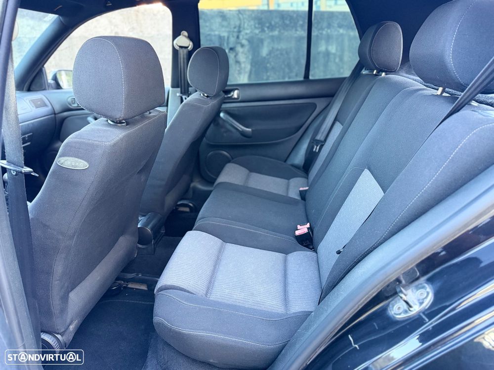 VW Golf 1.4i 25 Anos - 10