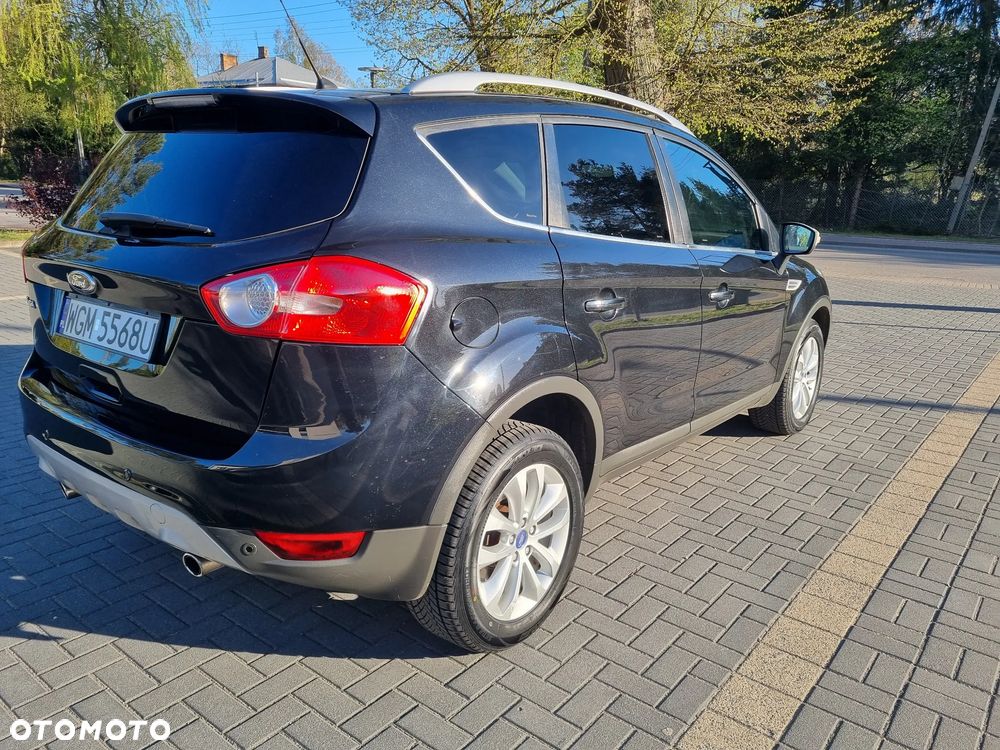 Ford Kuga 2.0 TDCi 2x4 Titanium - 8