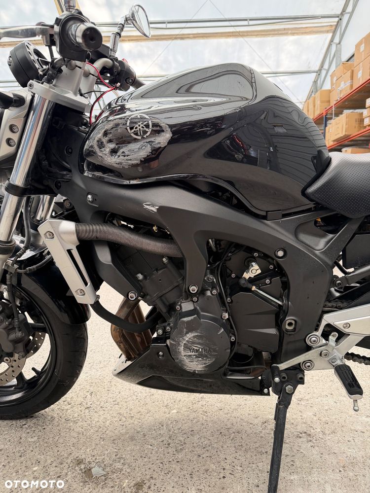 Yamaha FZ6 - 19