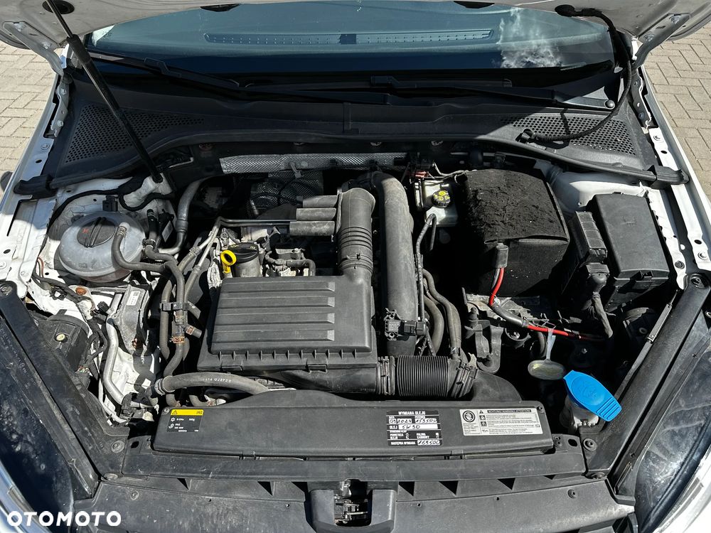 Volkswagen Golf - 29