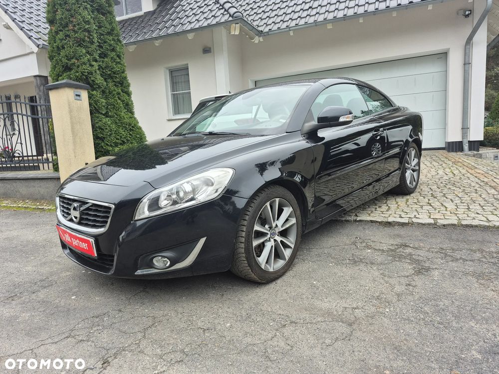 Volvo C70 D3 Momentum - 8
