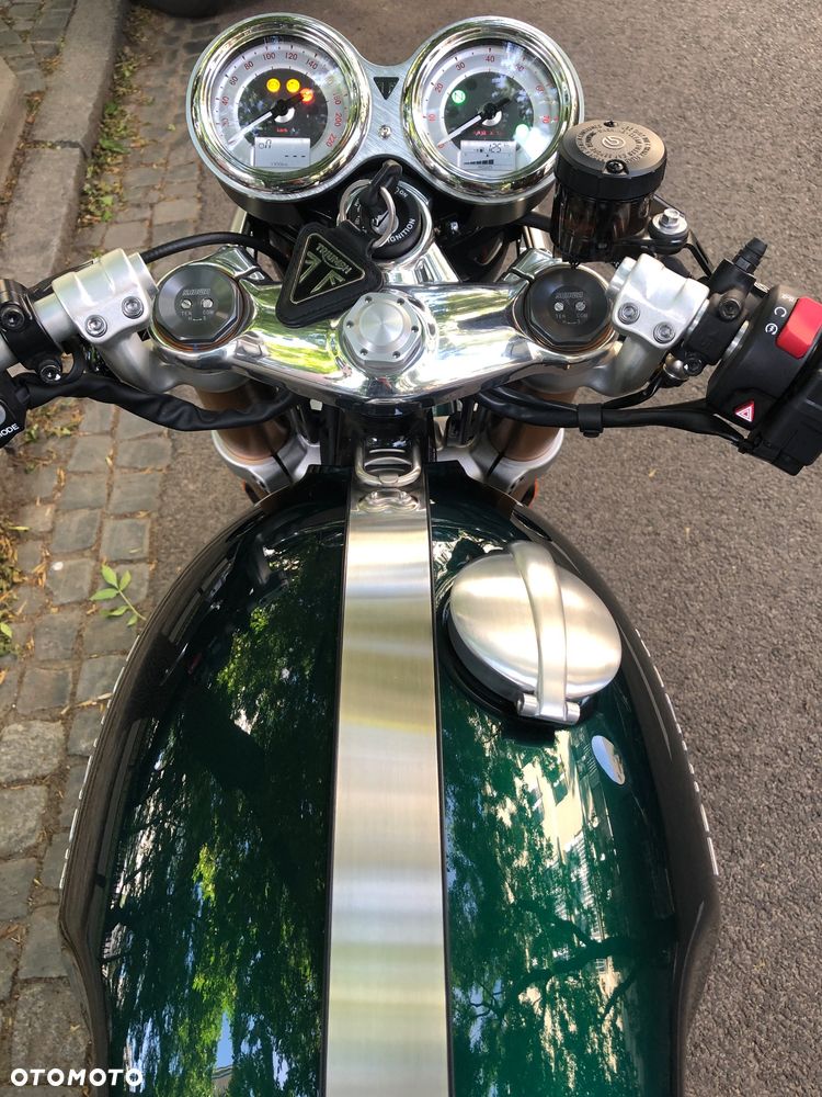 Triumph Thruxton - 4