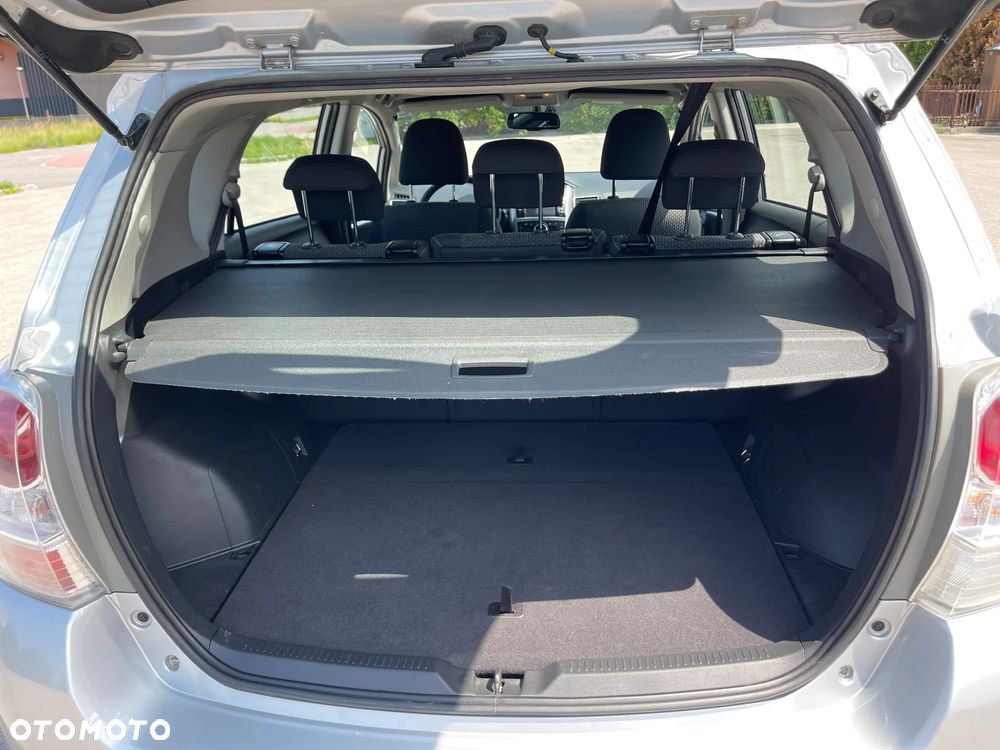 Toyota Verso 2.0 D-4D Premium - 10
