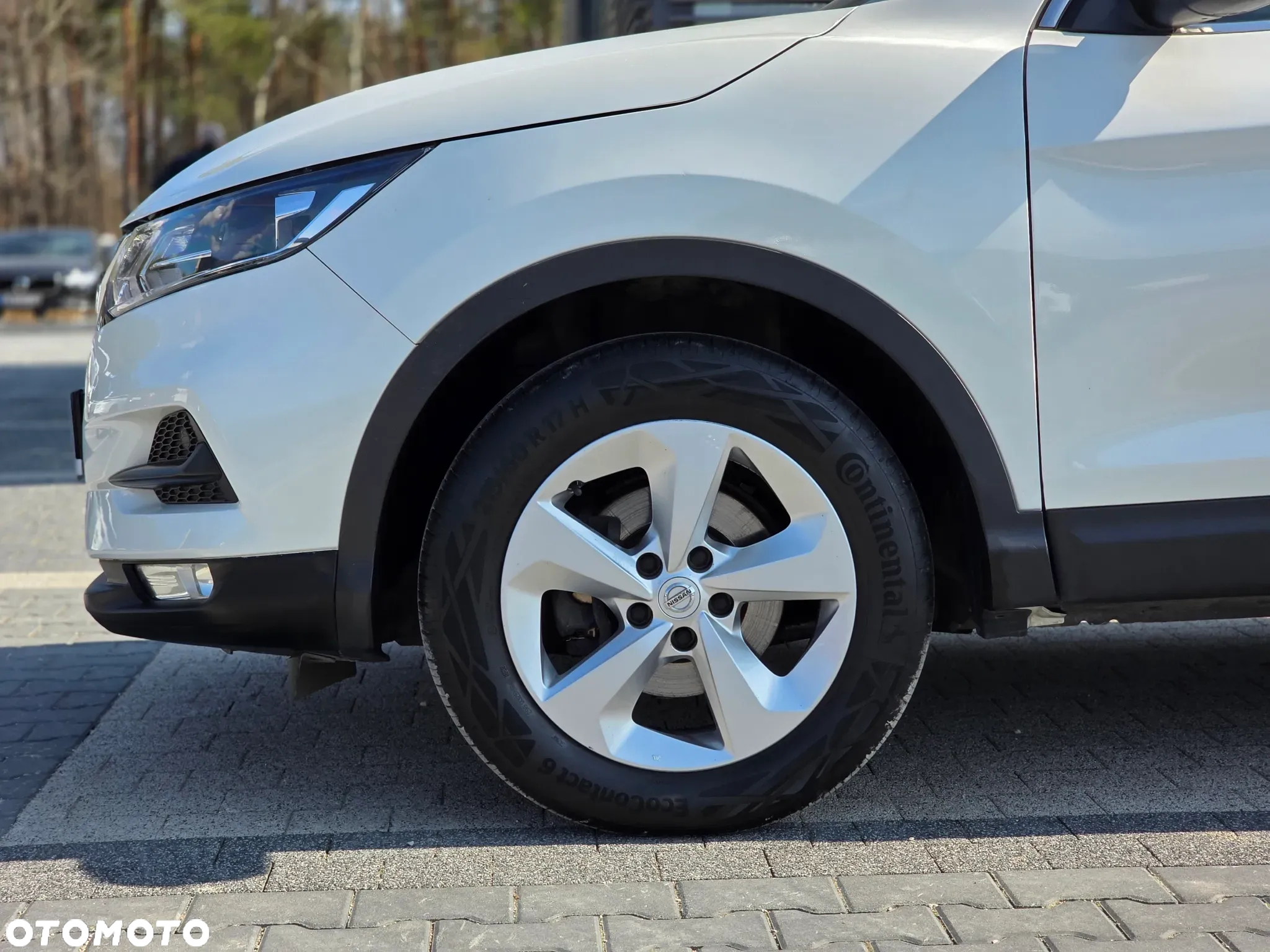 Nissan Qashqai 1.3 DIG-T N-Connecta - 14