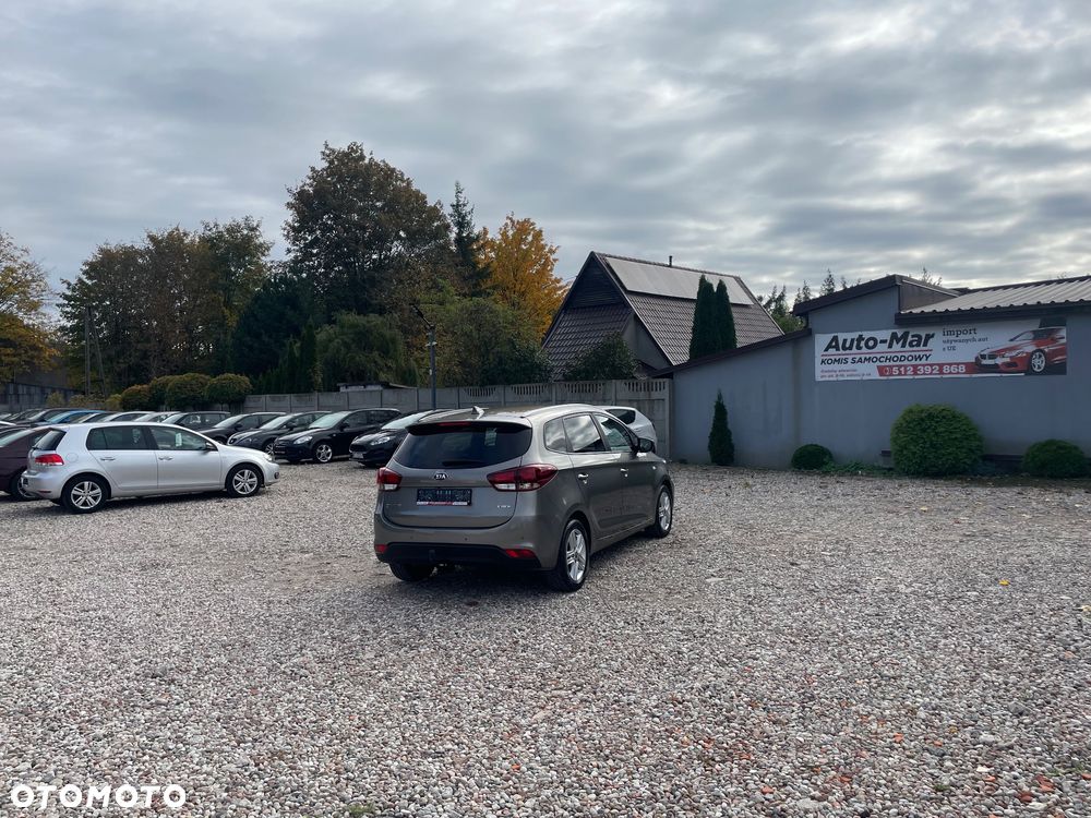 Kia Carens 1.7 CRDi 141 Dream Team Edition - 23