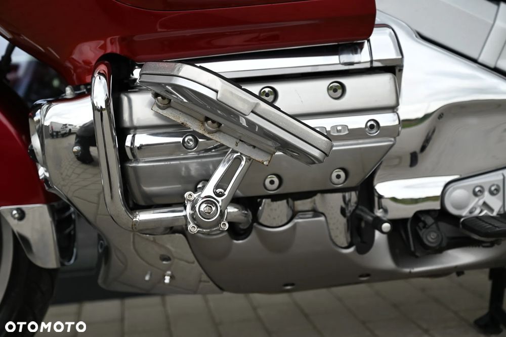 Honda GL - 9