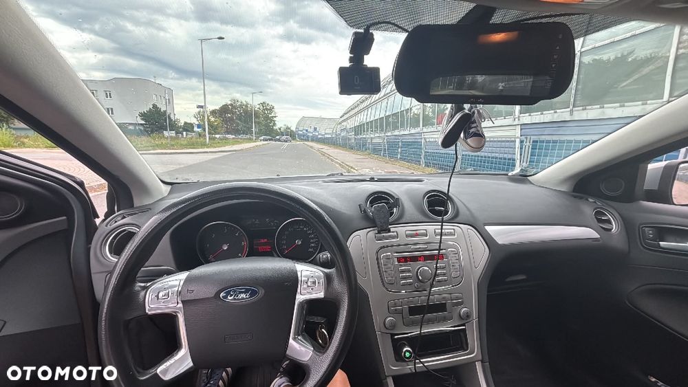 Ford Mondeo - 11