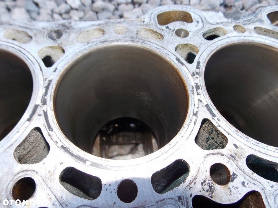 blok silnika volvo v40 s40 1,8 16V B4184S11 - 12