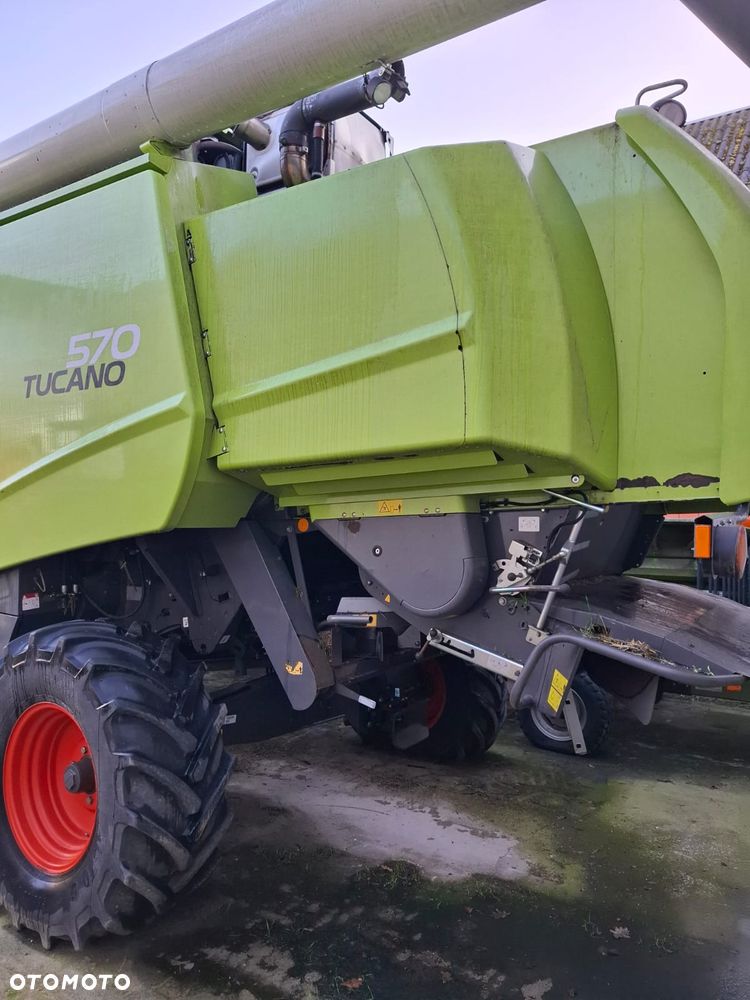Claas TUCANO 570 - 6