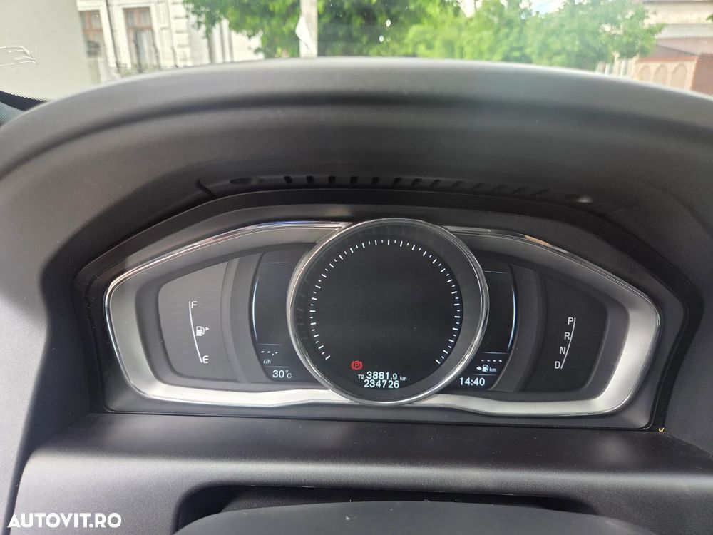 Volvo XC 60 - 2