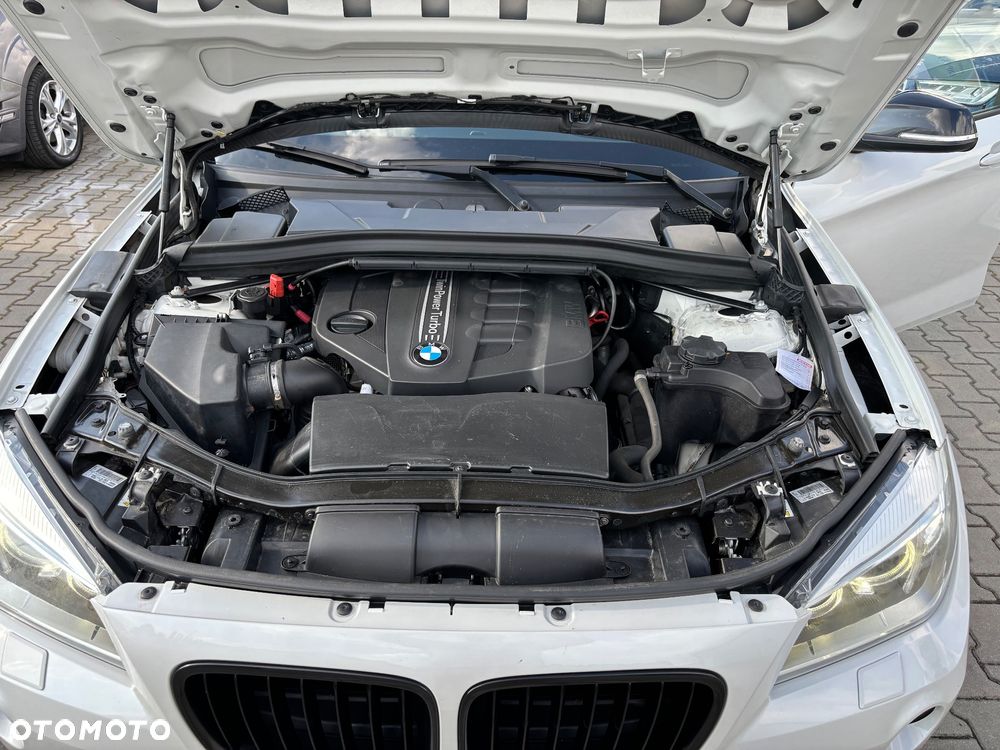 BMW X1 sDrive18d Sport Line - 33