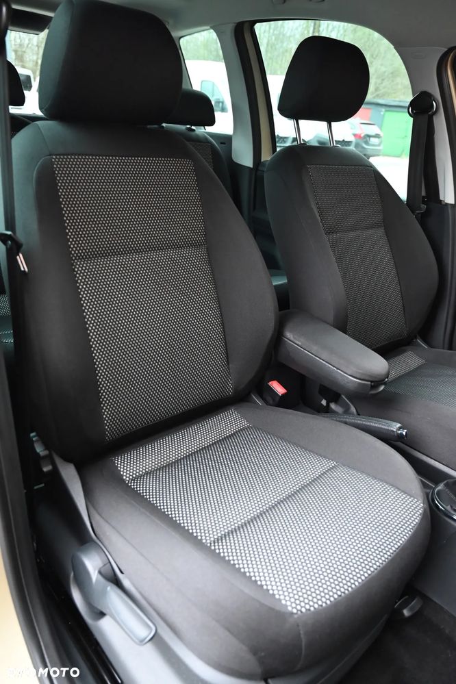 Skoda Roomster 1.2 TSI Scout PLUS EDITION - 35