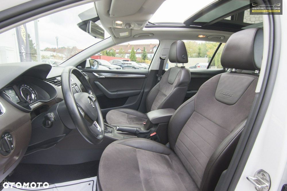 Skoda Octavia Scout 1.8 TSI 4x4 DSG - 27