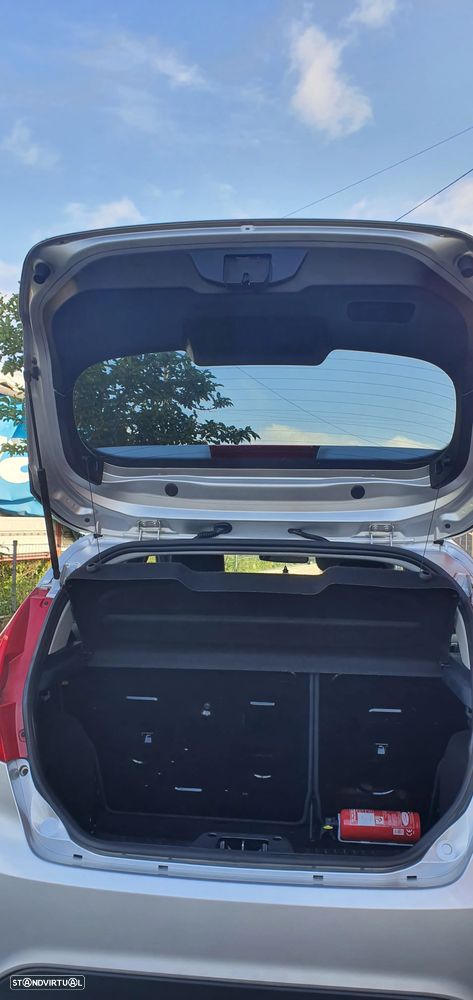 Ford Fiesta 1.6 TDCI Titanium - 8